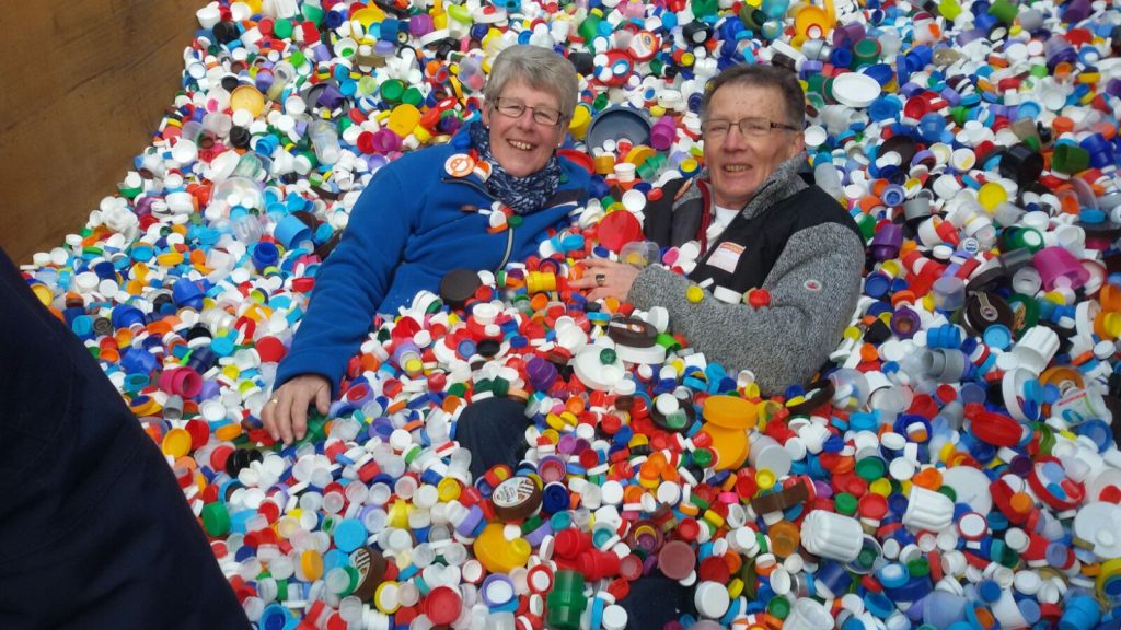 Doppen sparen voor de KNGF Geleidehonden bij Dierenkliniek Tiel-Drumpt