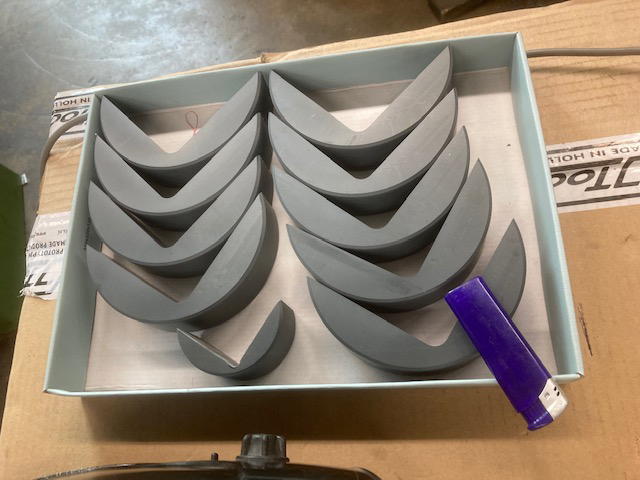 Dierenkliniek Tiel-Drumpt: Nieuwe brancards.