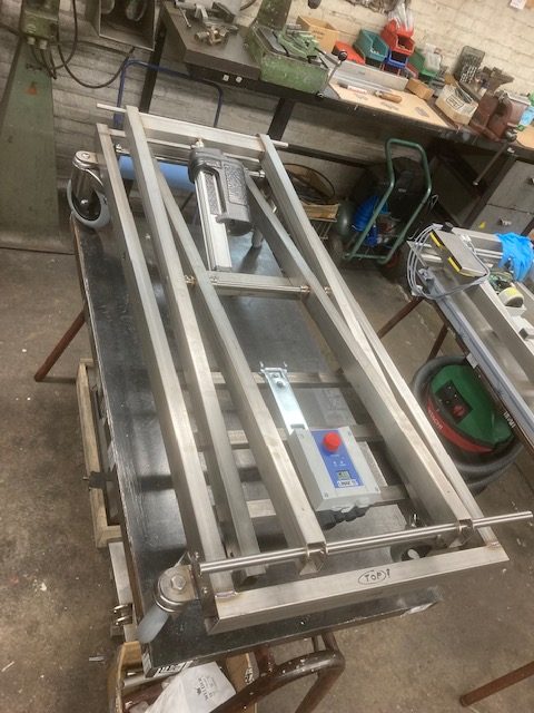 afbeelding Een brancard voor huisdieren, het klinkt zo simpel.