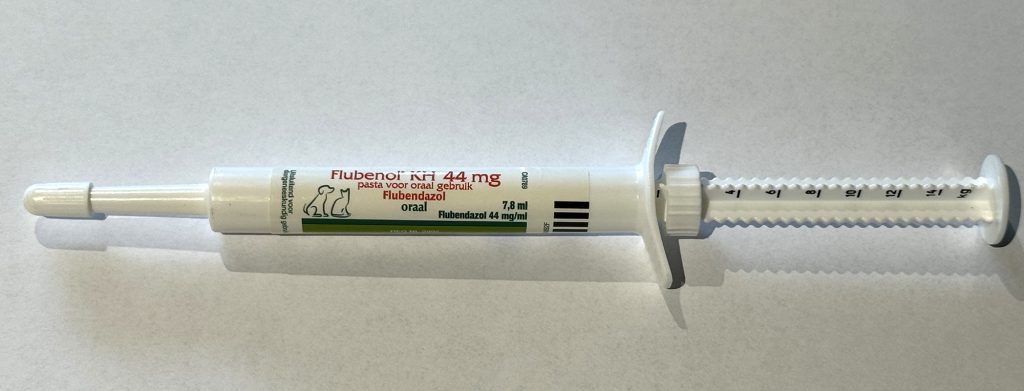 Dierenkliniek Tiel-Drumpt: Bijsluiter Flubenol